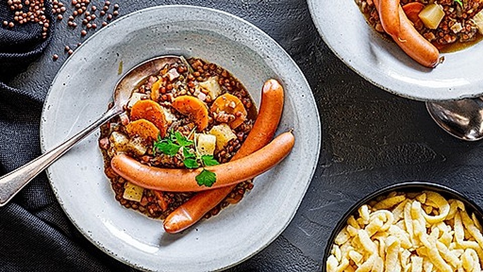 Schwabische Linsen Mit Spatzle Und Saitenwurstchen Von Krollekopp Chefkoch